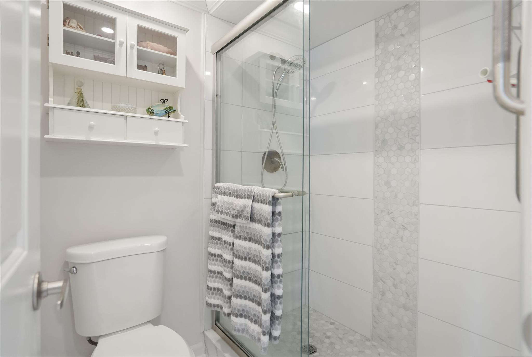 Sunrise Lakes Building 93 - Residential