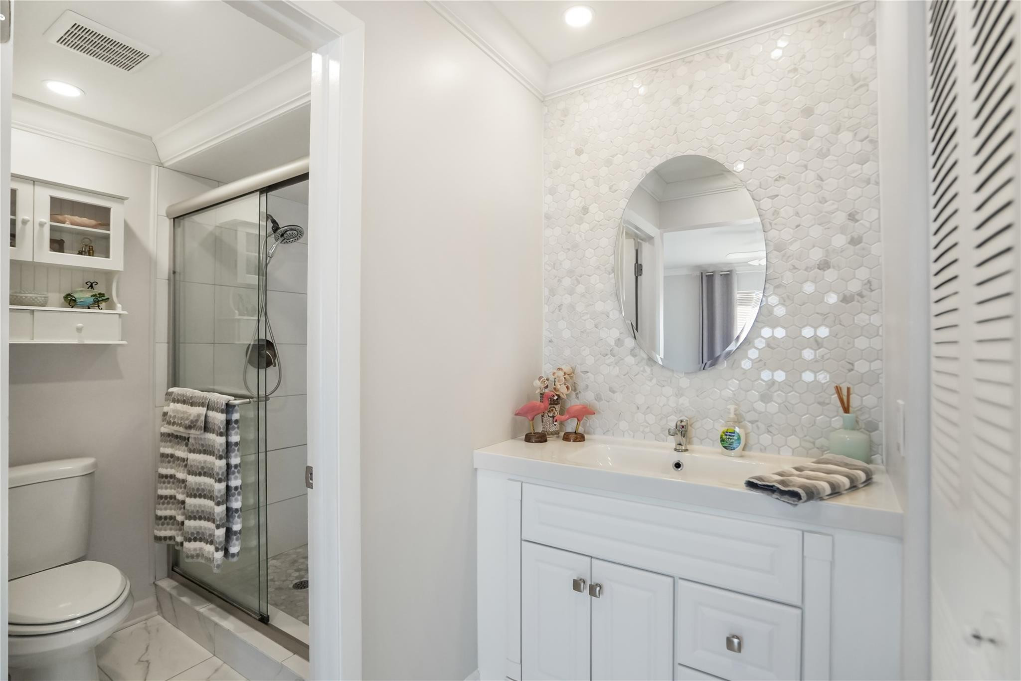 Sunrise Lakes Building 93 - Residential