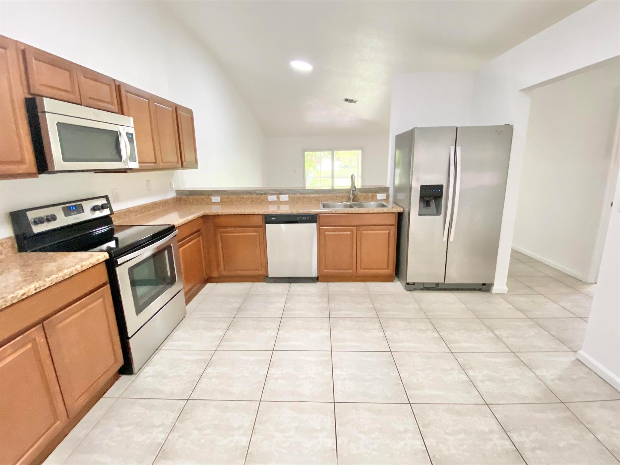 THE WILLOWS - Residential Lease