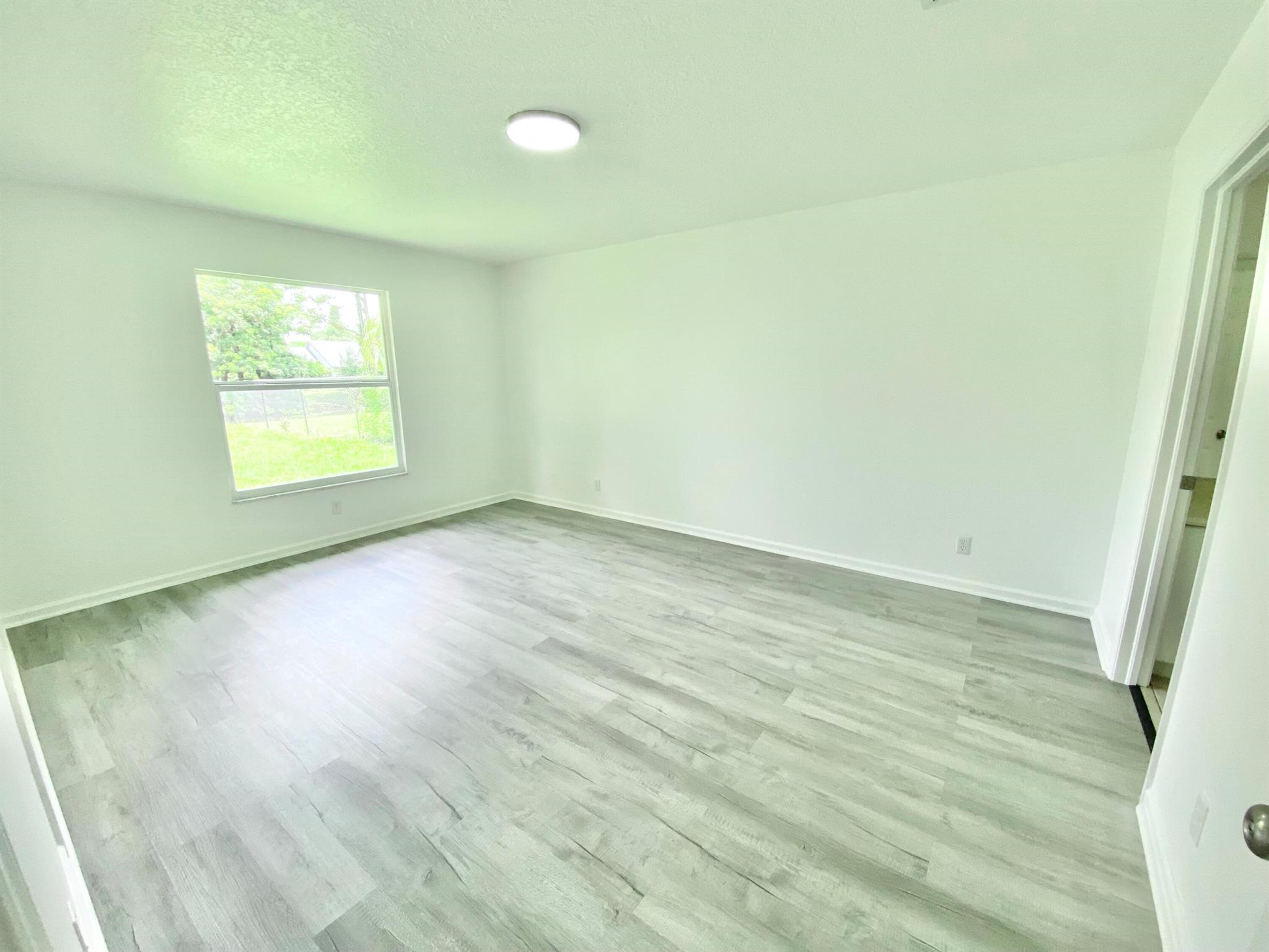 THE WILLOWS - Residential Lease