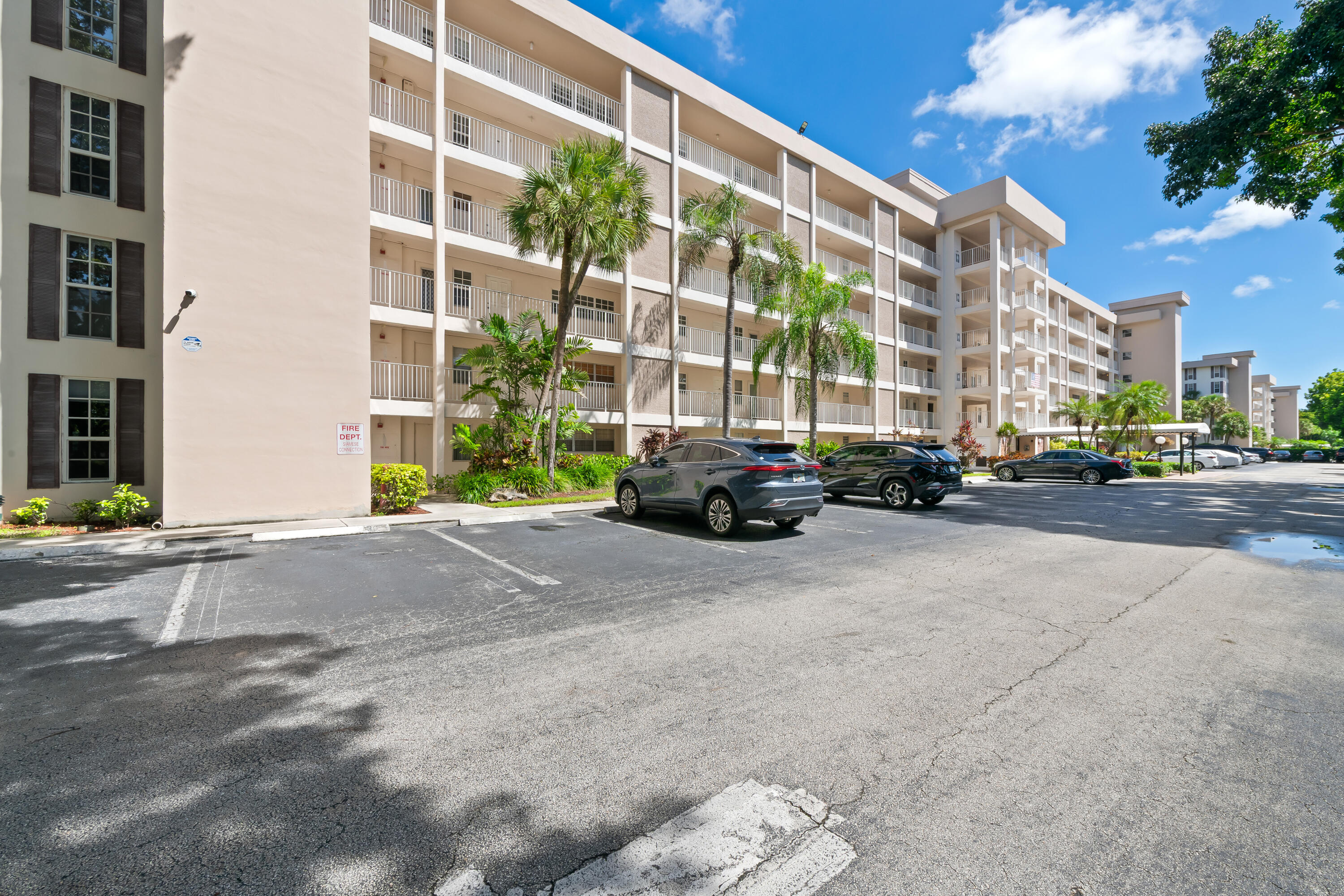 2901 S PALM AIRE Drive 402