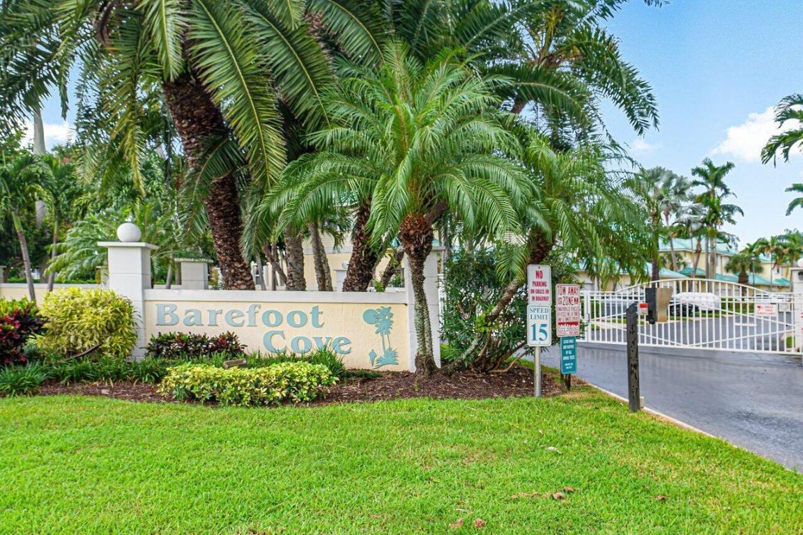 BAREFOOT COVE TOWNHOMES - Residential