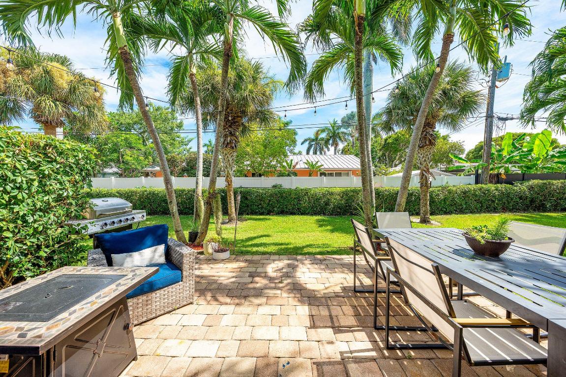 BAREFOOT COVE TOWNHOMES - Residential