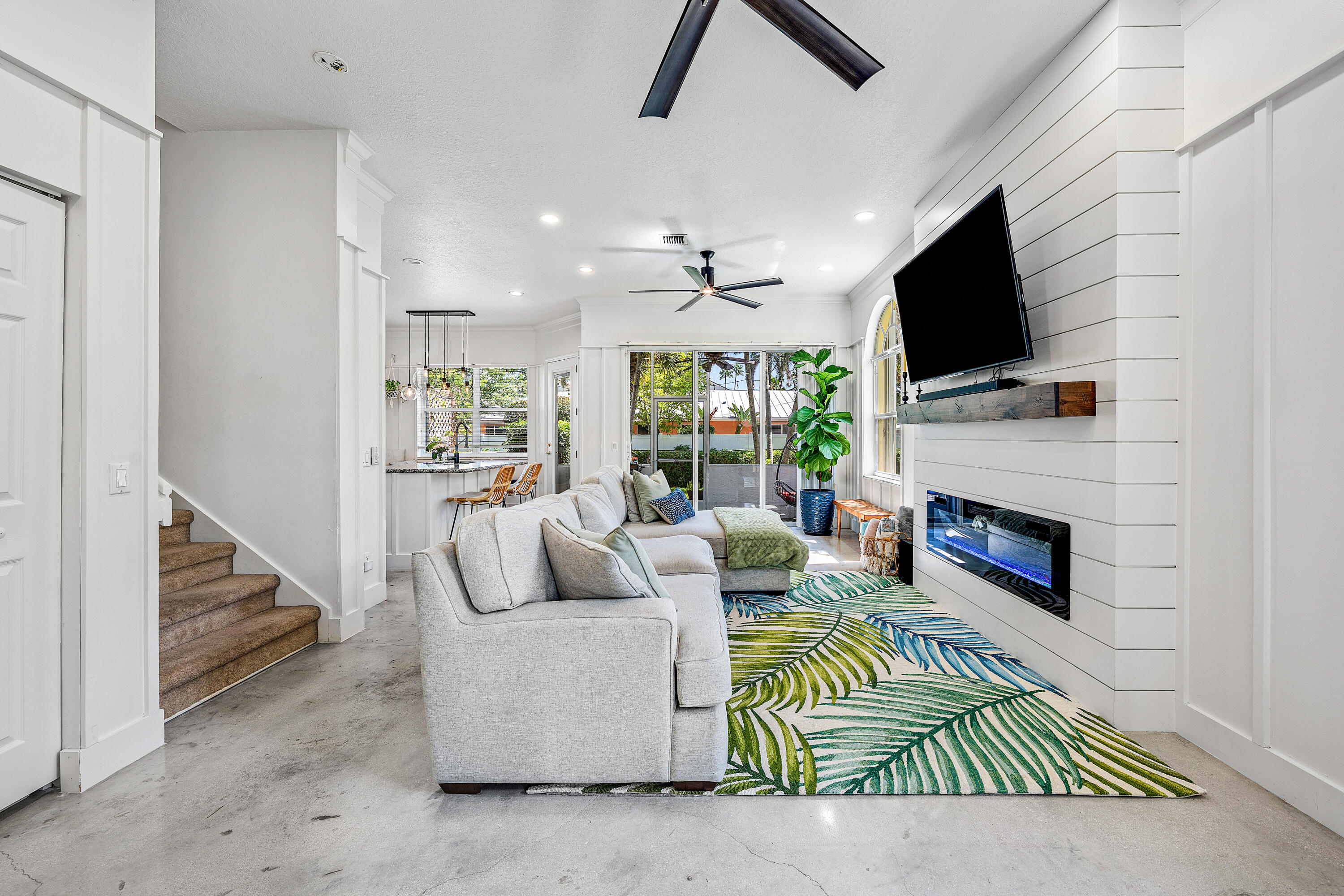 BAREFOOT COVE TOWNHOMES - Residential