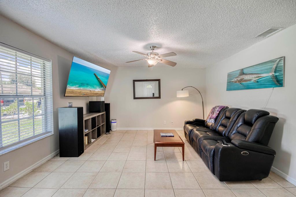 Photo of 6633 4th Street, Jupiter, FL 33458 (MLS # R11109137)