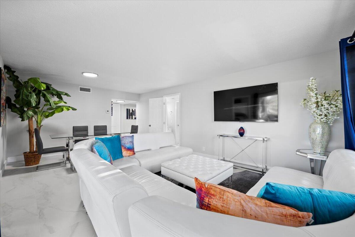 TAMBERLANE 1 CONDO - Residential