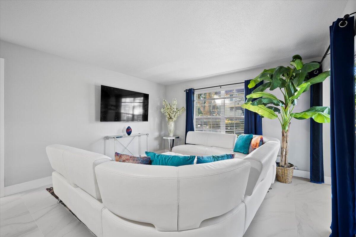 TAMBERLANE 1 CONDO - Residential