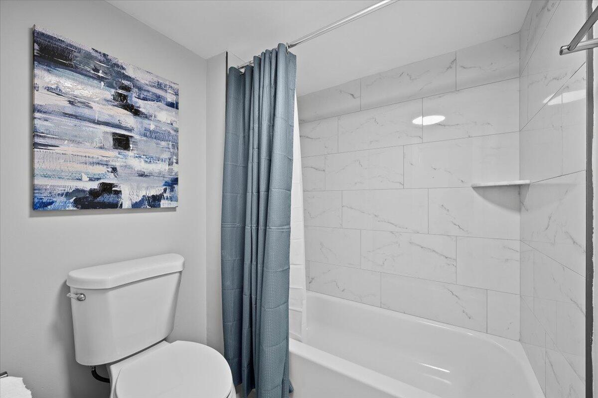 TAMBERLANE 1 CONDO - Residential