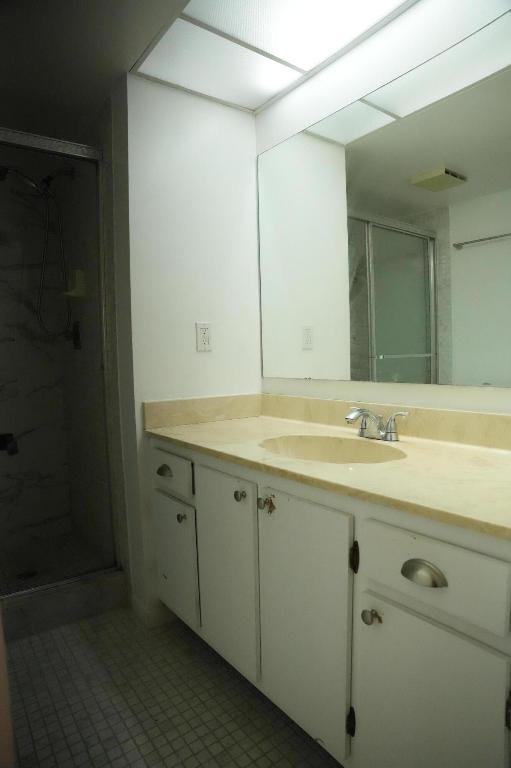 SUNRISE OF PALM BEACH CONDO 1,2,3,4, 14 AND 17 - Residential Lease