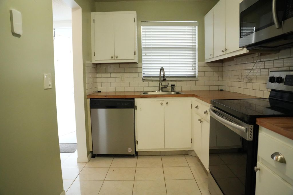 Photo of 4640 W Lucerne Lakes Boulevard W #508, Lake Worth, FL 33467 (MLS # R11157759)