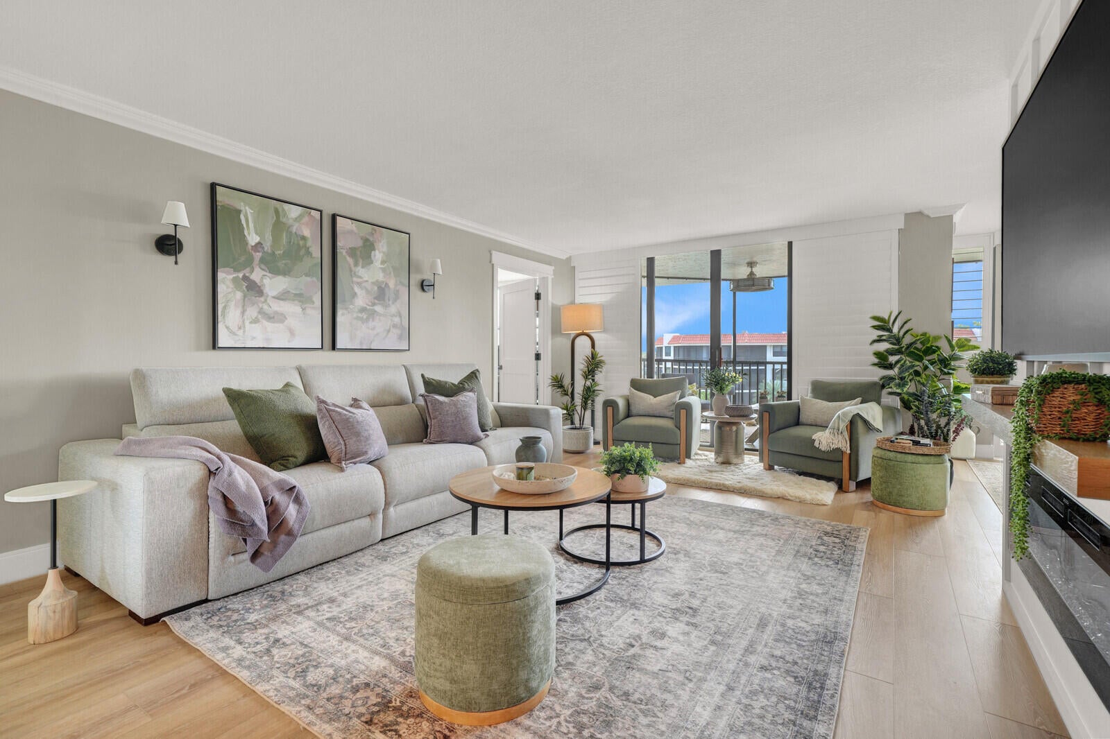 Properties | Stephanie Kaufman 800 Jeffery Street 403