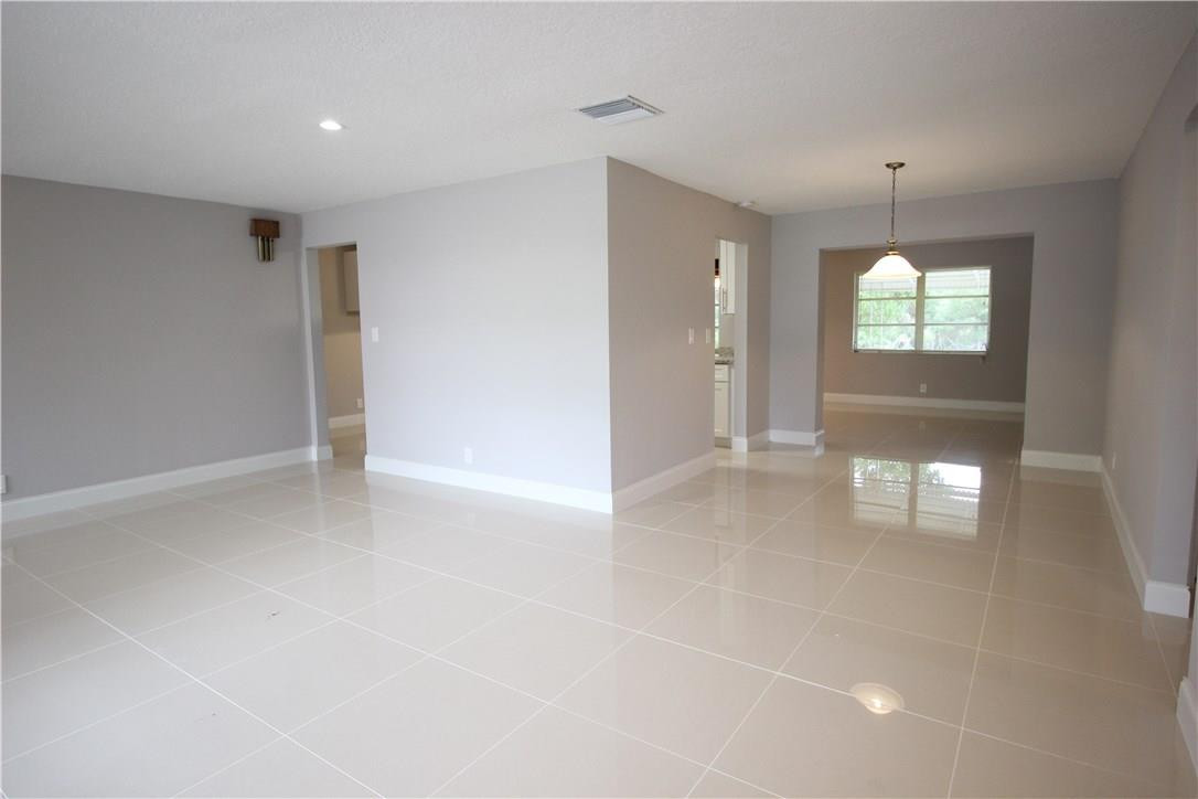 Mainlands Of Tamarac Lake - Residential