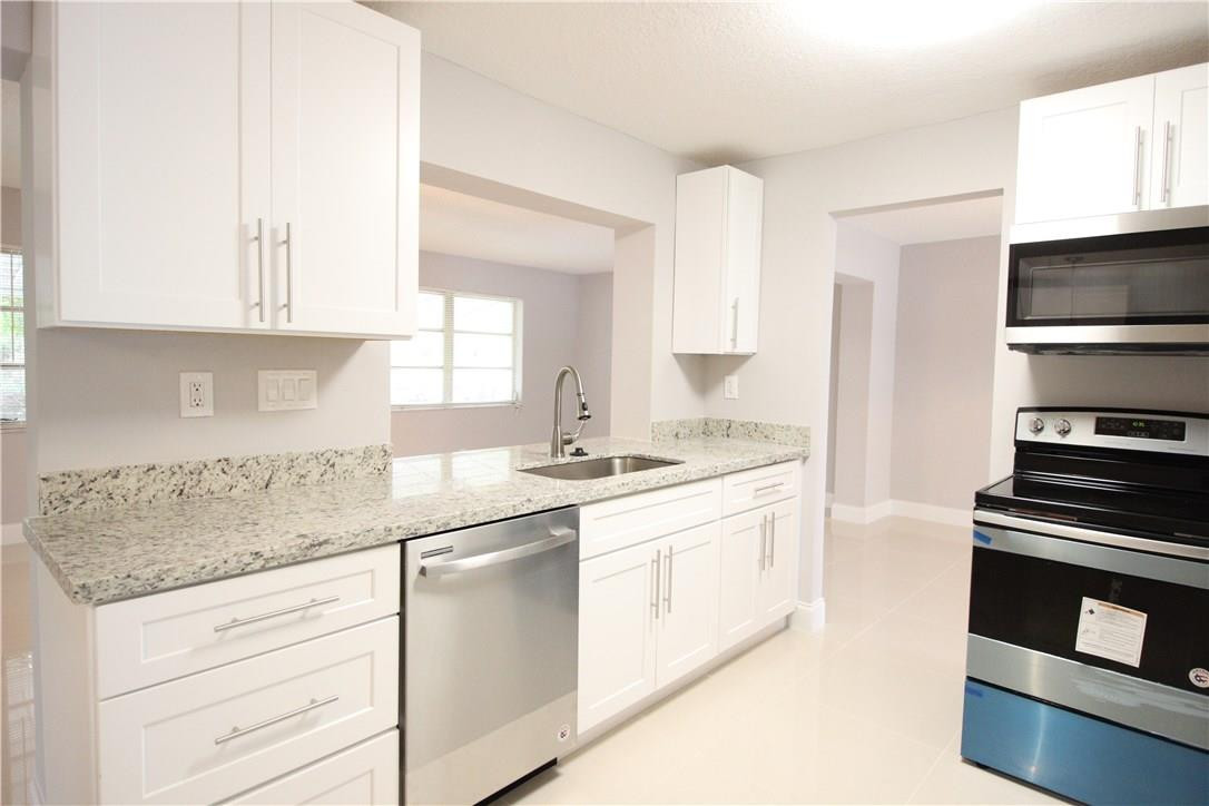 Mainlands Of Tamarac Lake - Residential