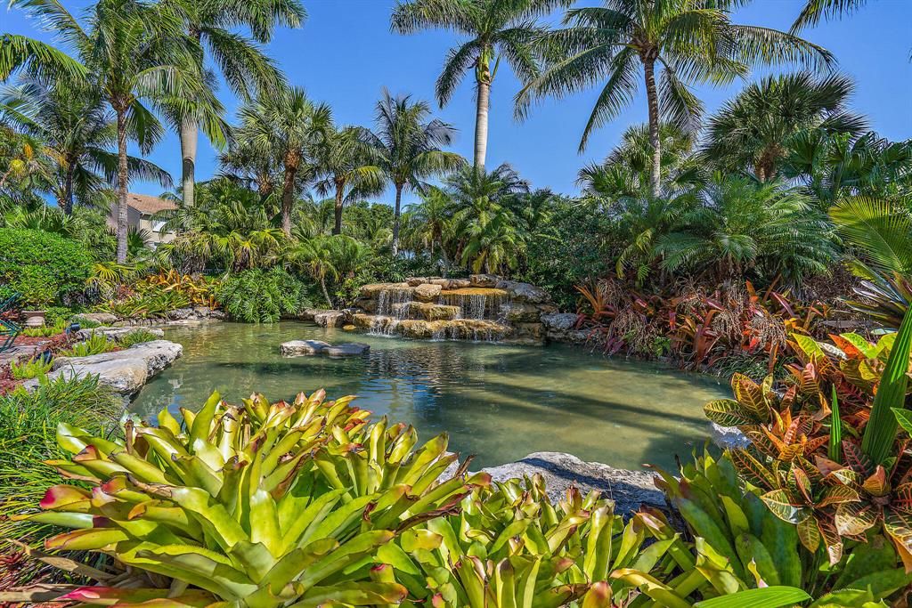 Photo of 254 Village Boulevard #4101, Tequesta, FL 33469 (MLS # R10769077)