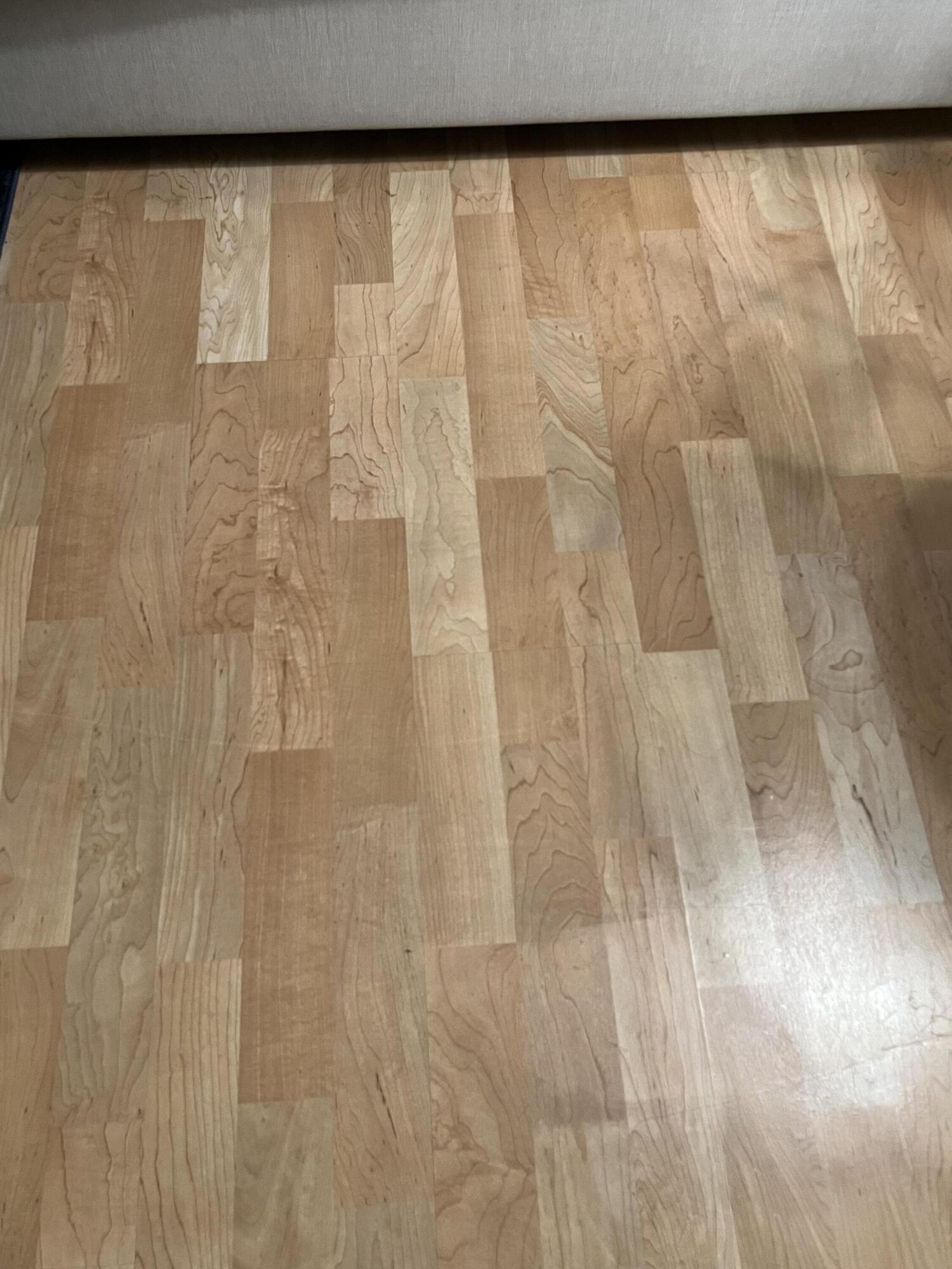 FLORAL LAKES - Residential Lease