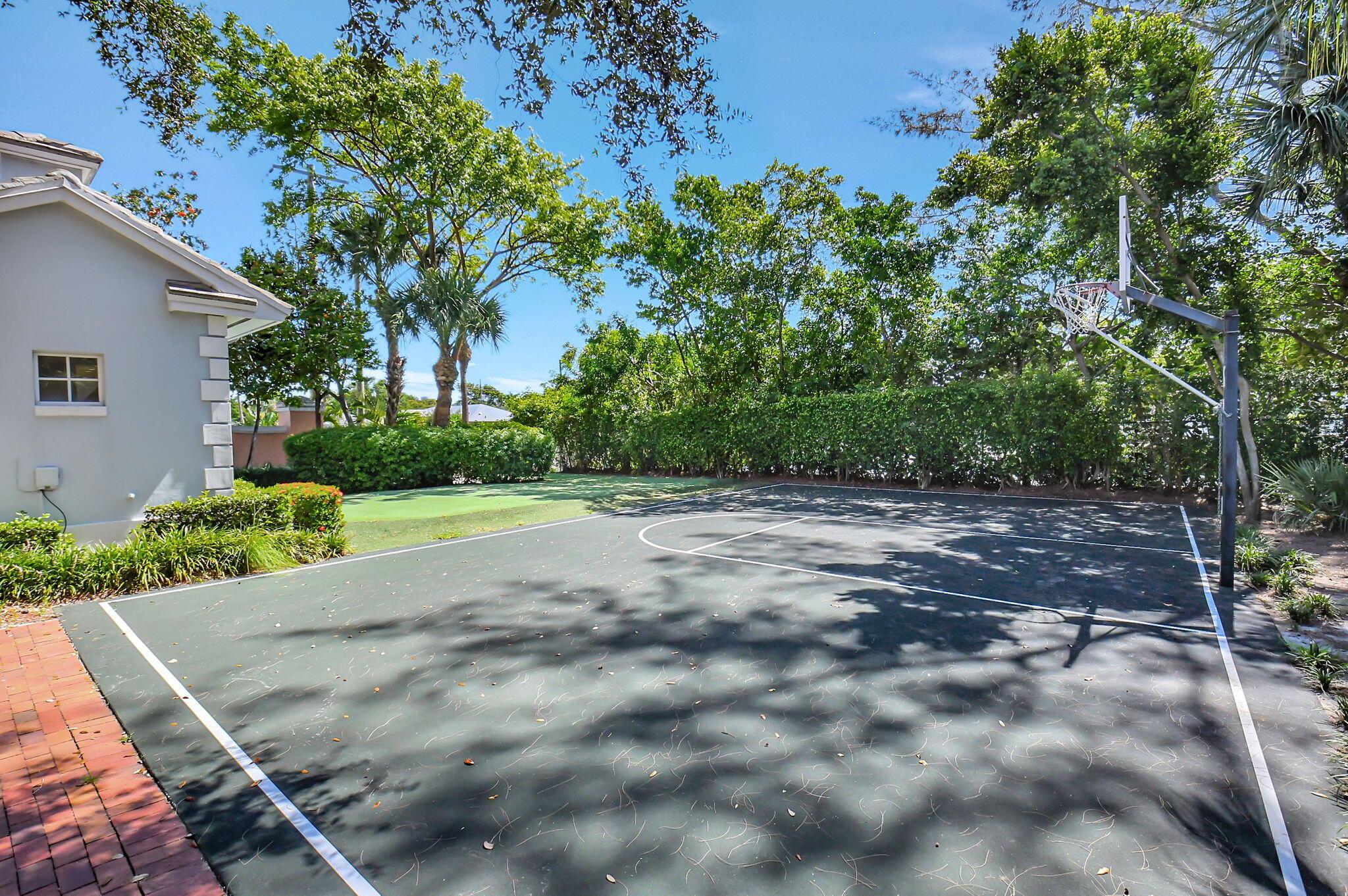 HERITAGE CLUB - Residential Lease