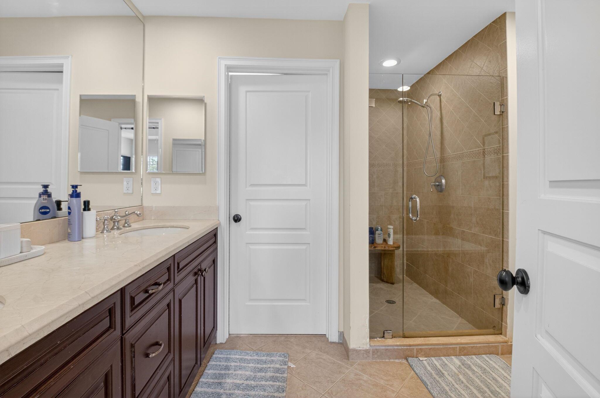 HERITAGE CLUB - Residential Lease