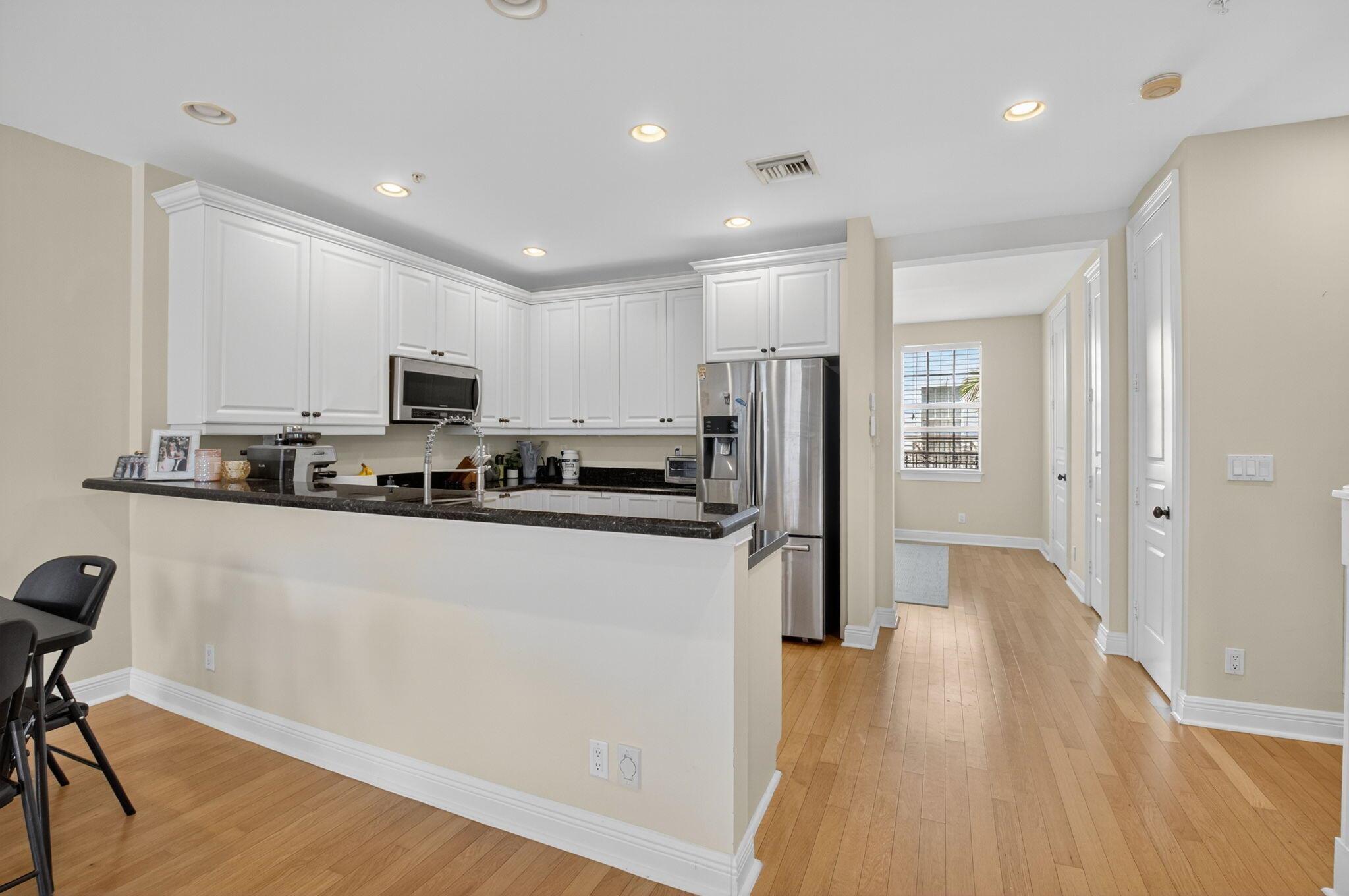 HERITAGE CLUB - Residential Lease