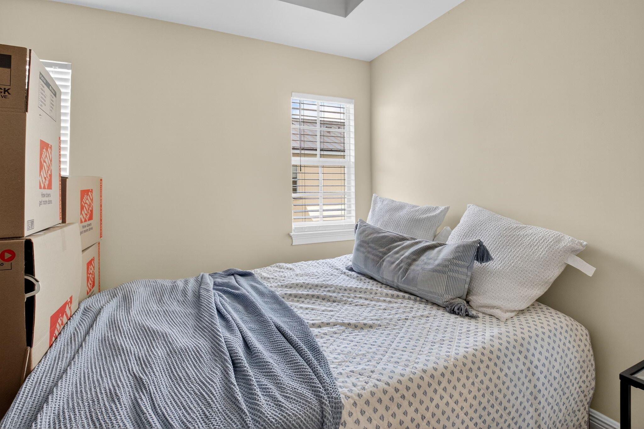 HERITAGE CLUB - Residential Lease