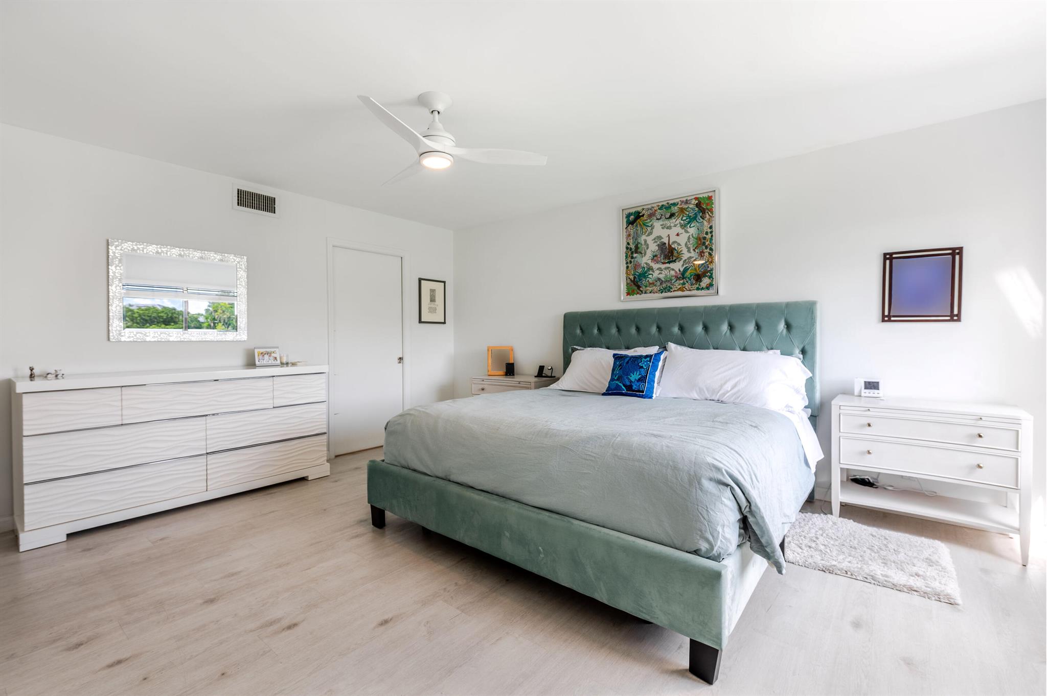 GLENEAGLES IV CONDO - Residential