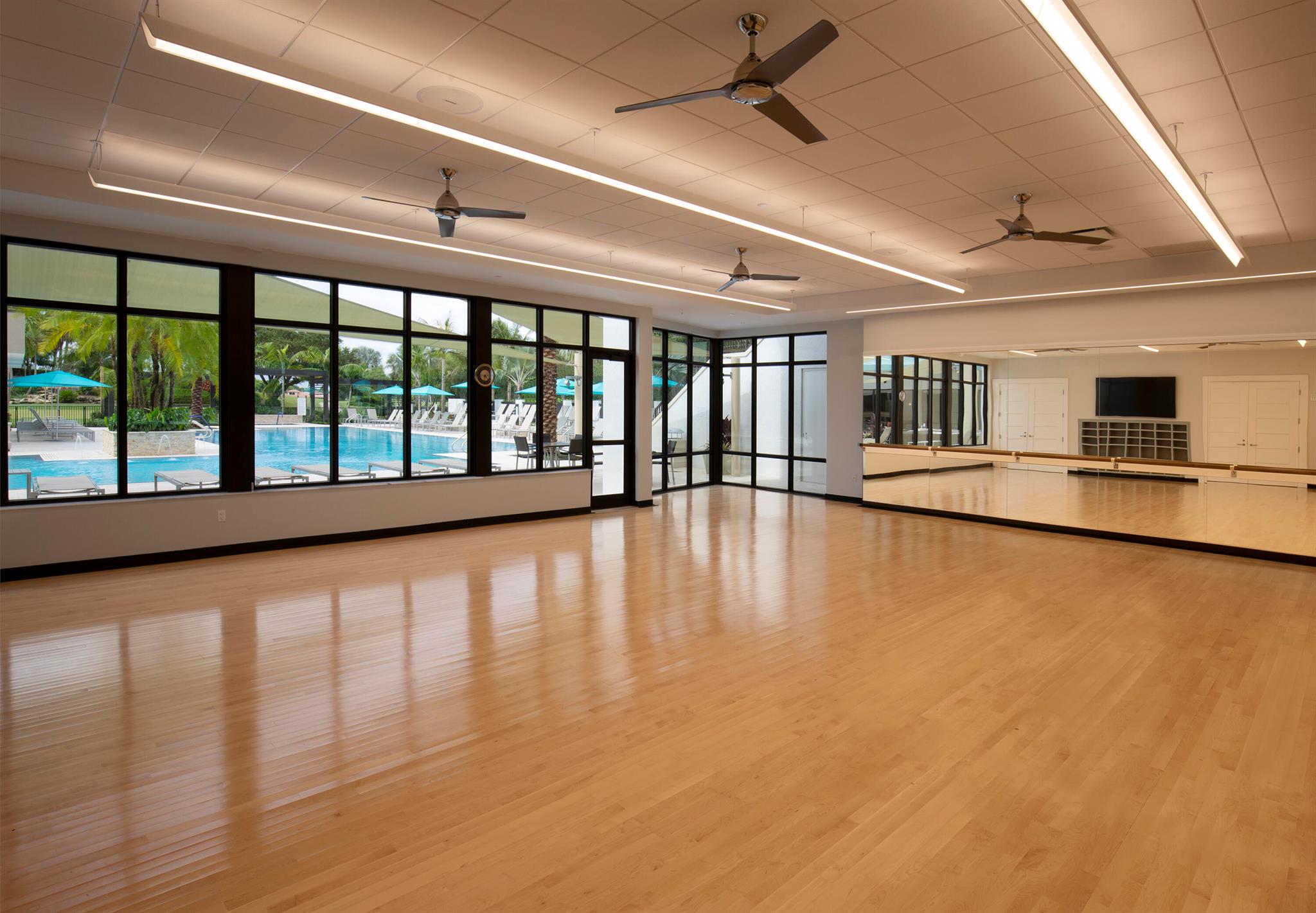 GLENEAGLES IV CONDO - Residential