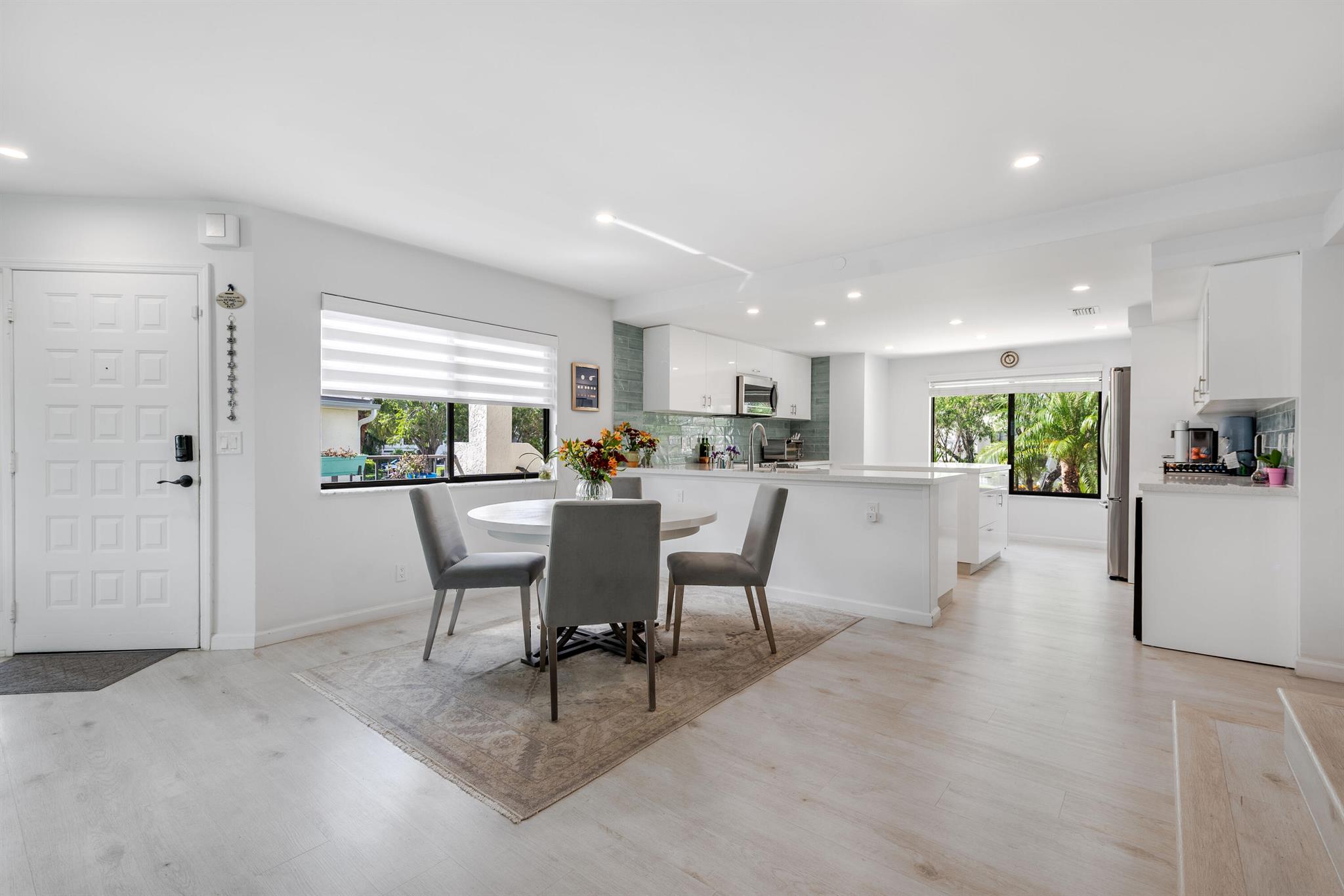 GLENEAGLES IV CONDO - Residential