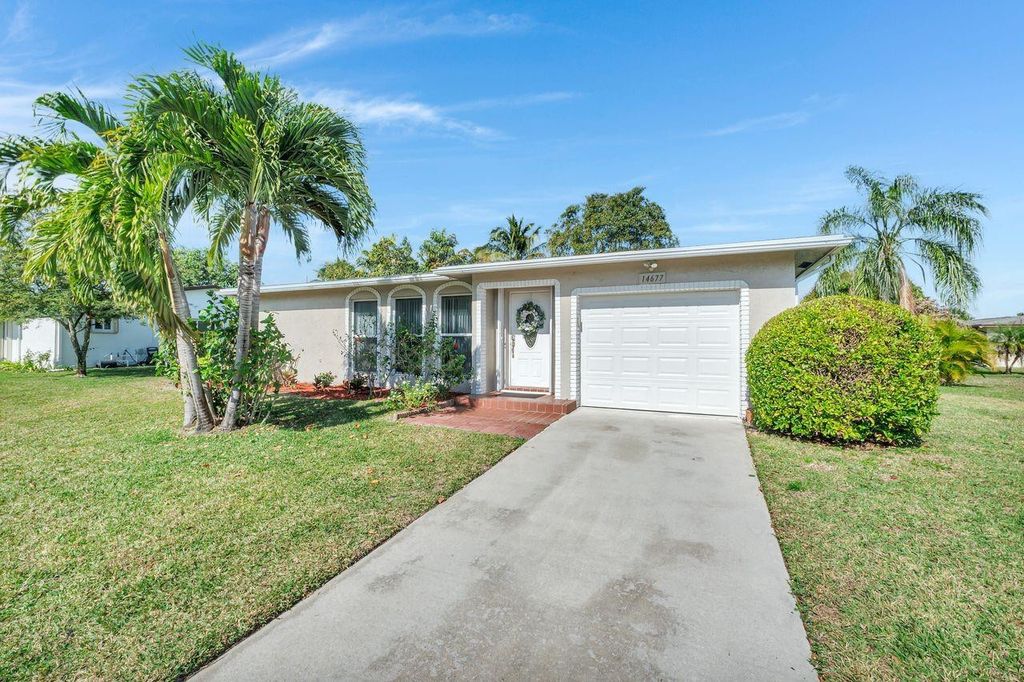 Photo of 14677 Shadow Wood Lane, Delray Beach, FL 33484 (MLS # F10552218)