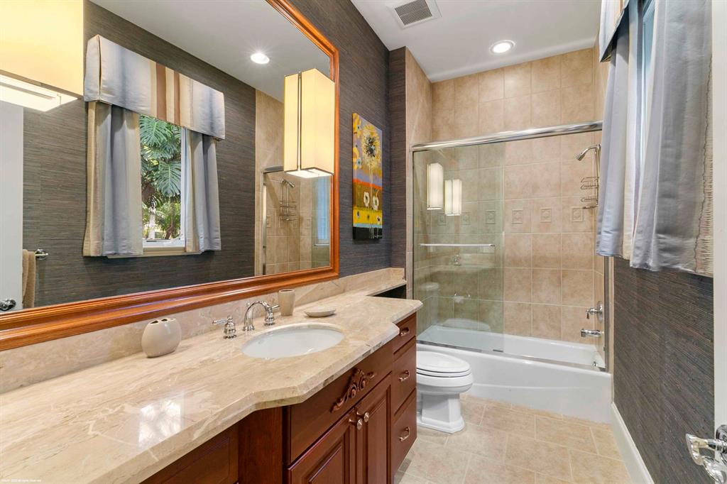 OLD PALM - Residential