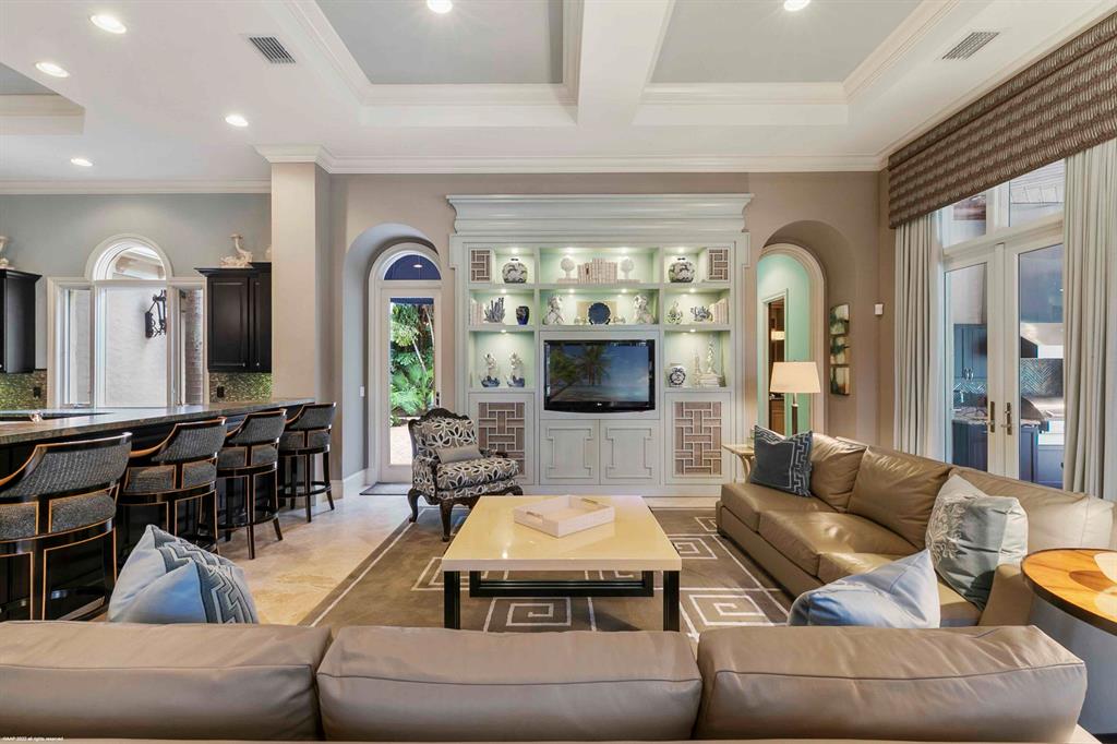 OLD PALM - Residential