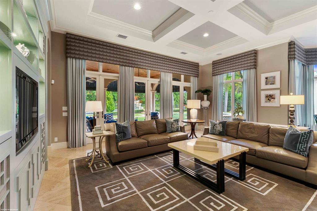 OLD PALM - Residential