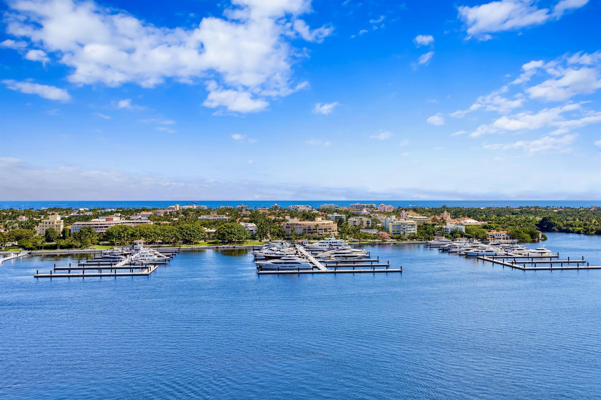 BRISTOL CONDO - Residential