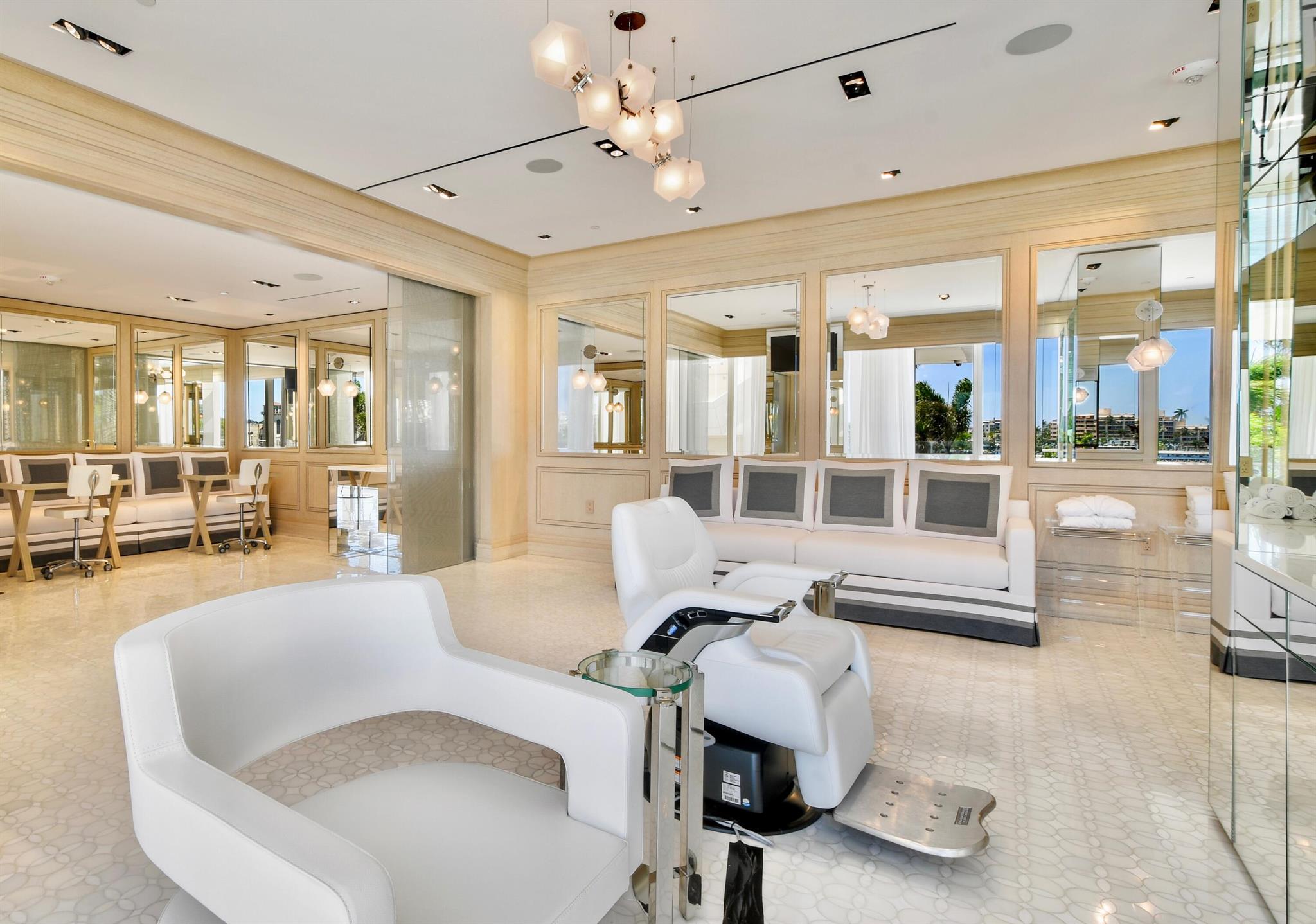 BRISTOL CONDO - Residential