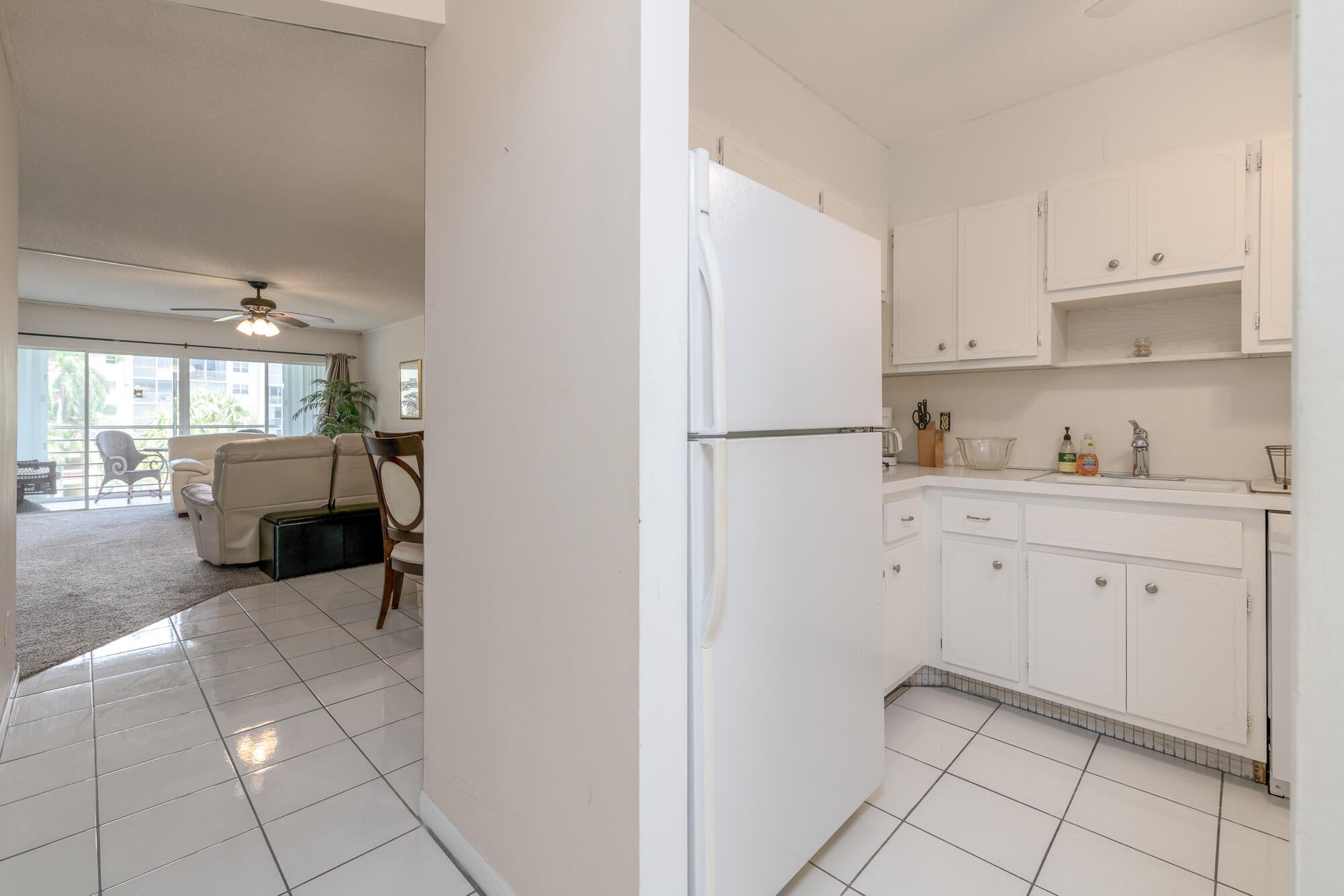 2731 NE 14TH ST Street 427