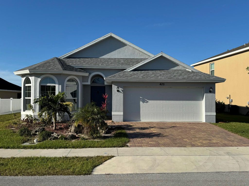Photo of 425 Seafoam Circle, Fort Pierce, FL 34945 (MLS # R11042583)
