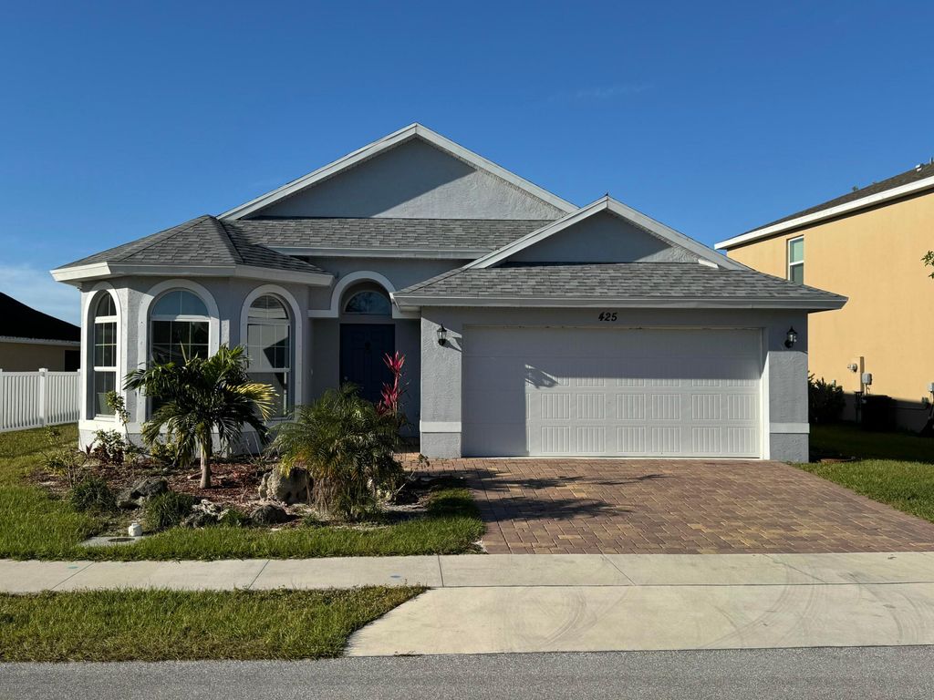 Photo of 425 Seafoam Circle, Fort Pierce, FL 34945 (MLS # R11042583)