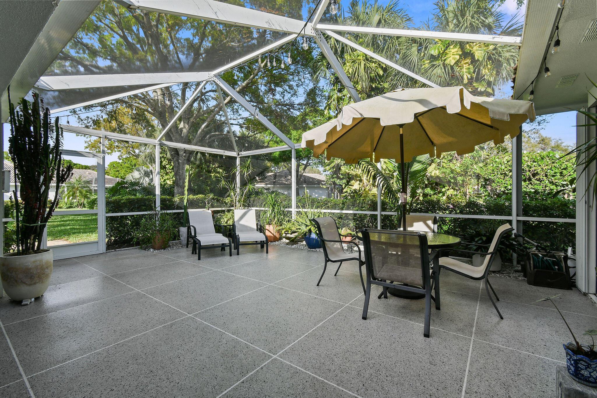5402 Red Oak Court