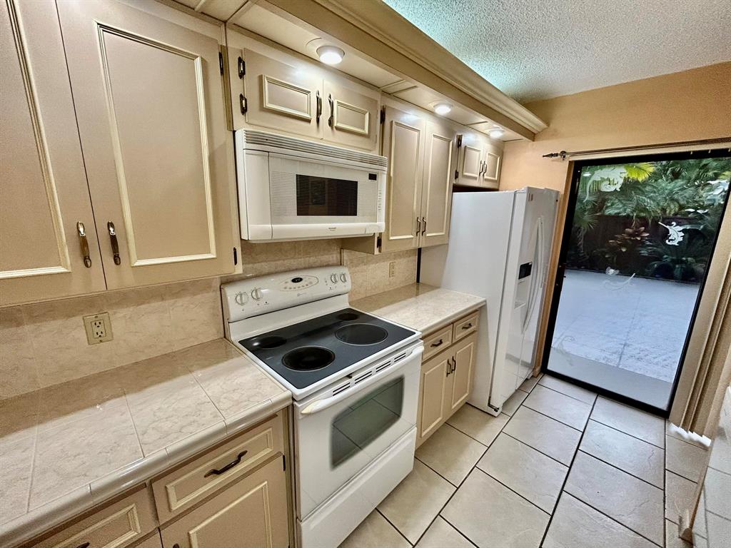 SUNSET TRACE PHASE I A PLAT OF - Residential