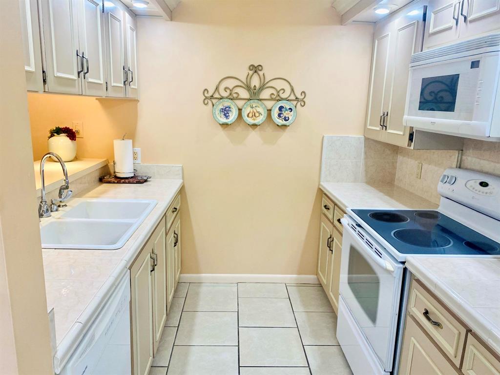 SUNSET TRACE PHASE I A PLAT OF - Residential