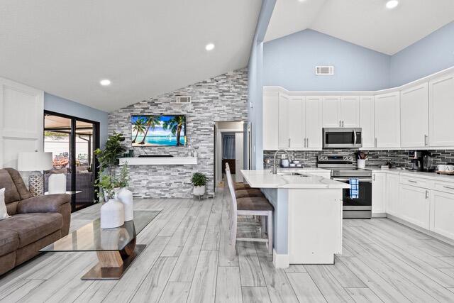 COUNTERPOINT ESTS PL 8 - Residential