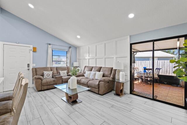 COUNTERPOINT ESTS PL 8 - Residential