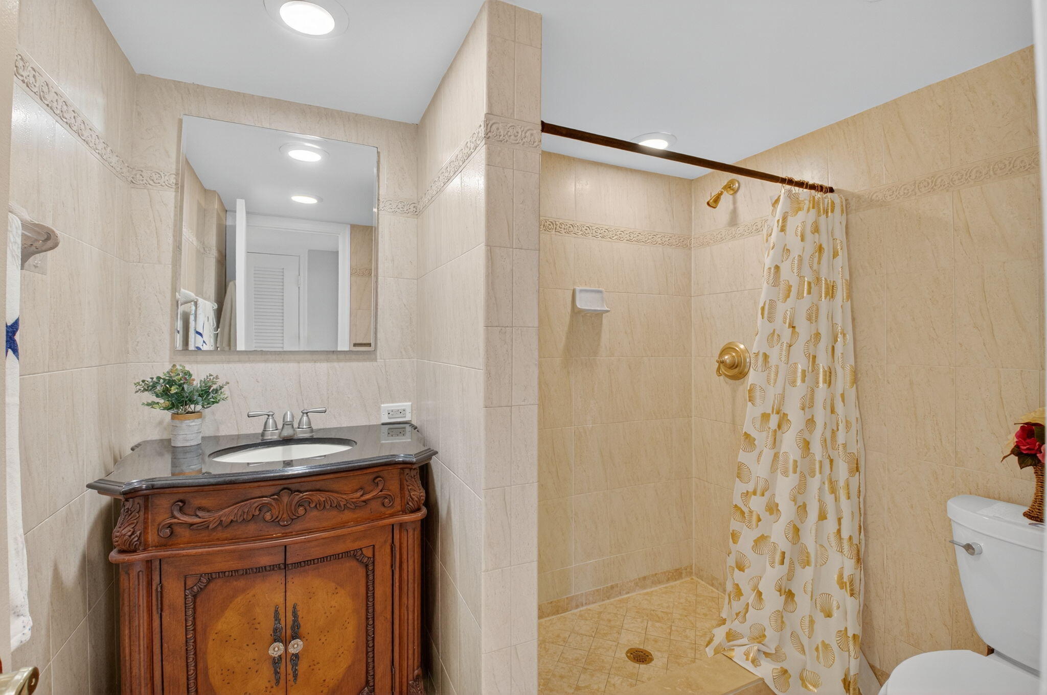 SAN REMO - Residential Lease