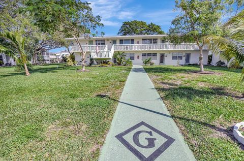 A home in Deerfield Beach