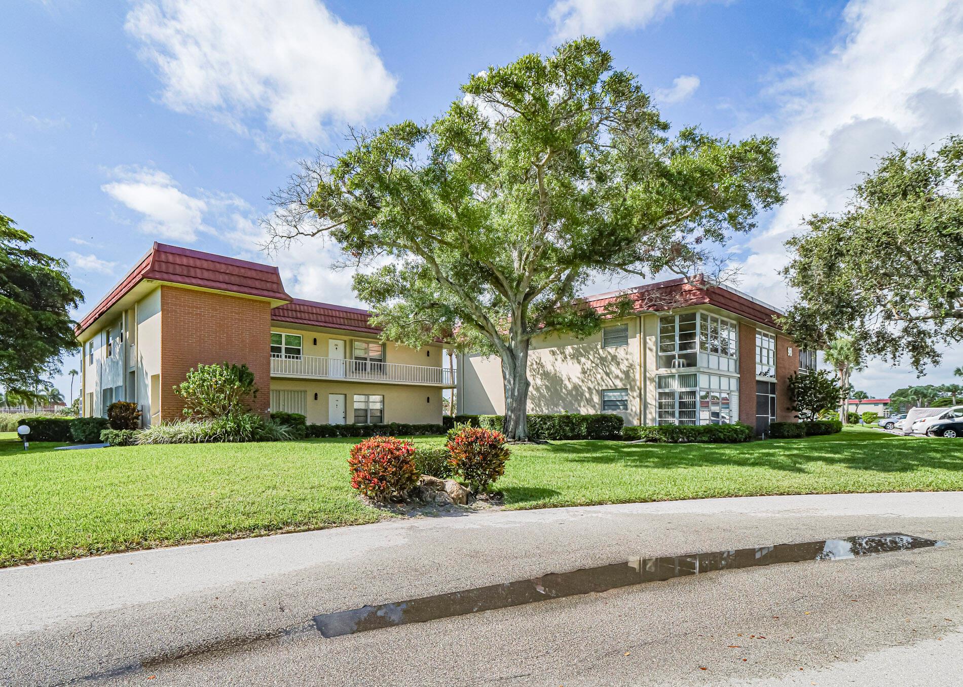 98 Spring Lake Drive 205