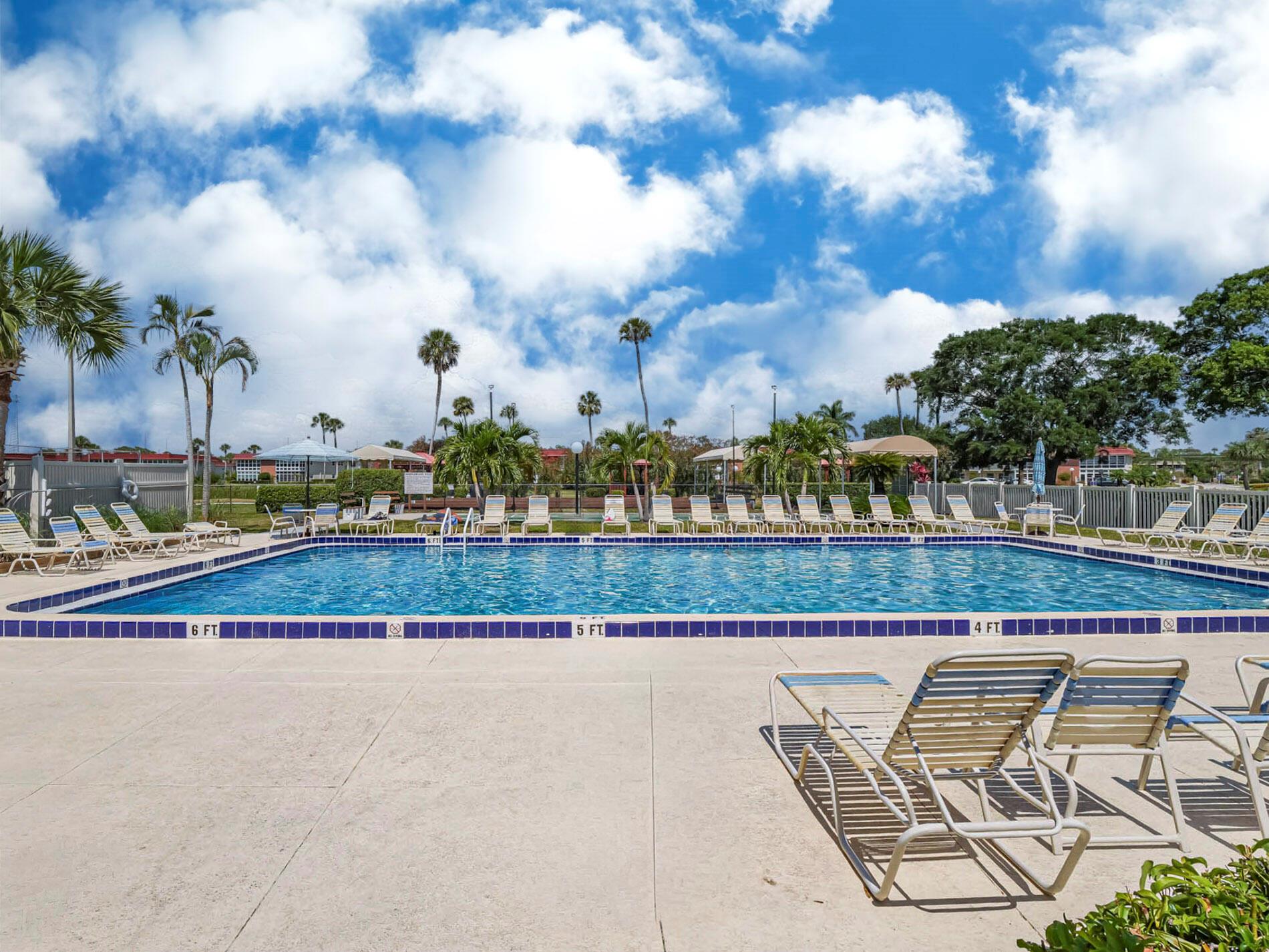 VISTA ROYALE PHASE IV BLD - Residential