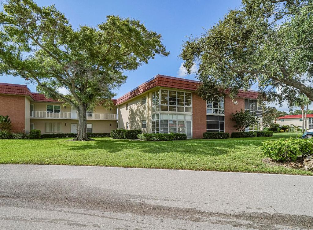 Photo of 98 Spring Lake Drive #205, Vero Beach, FL 32962 (MLS # R11118714)