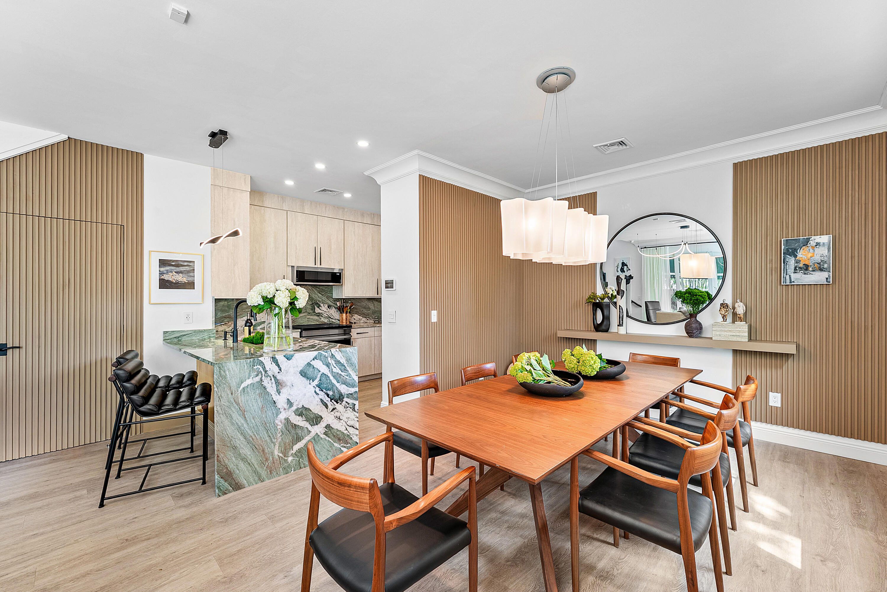 Old Florida Bungalow - Residential