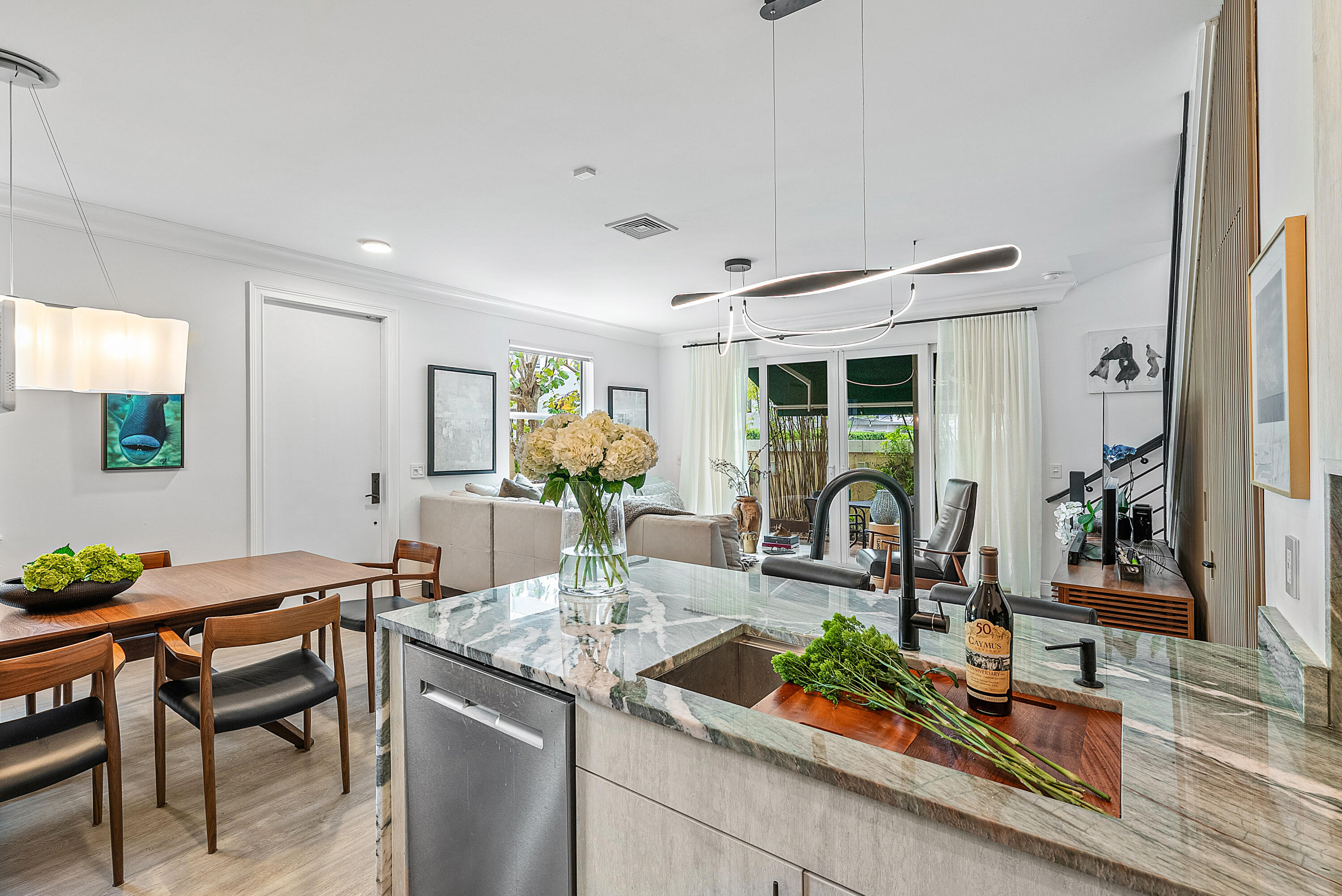 Old Florida Bungalow - Residential