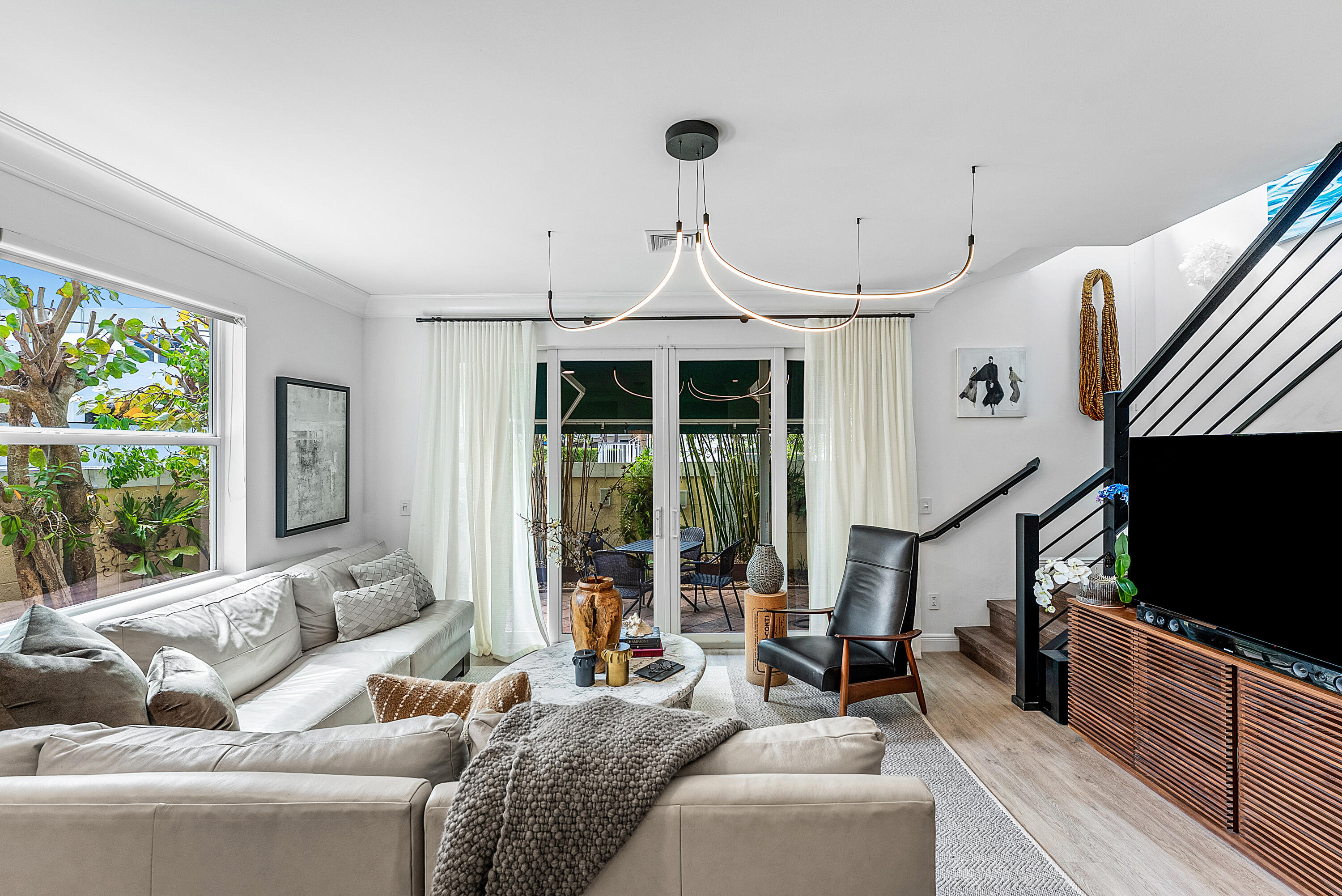 Old Florida Bungalow - Residential