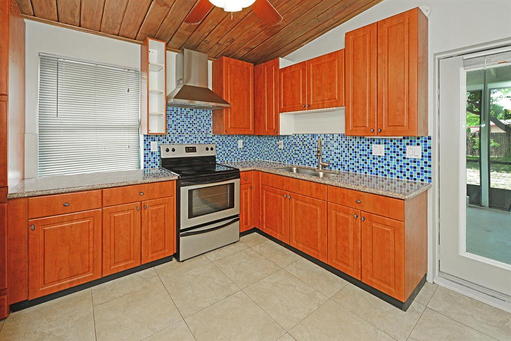 DELRAY MANORS - Residential