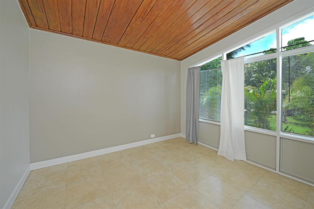 DELRAY MANORS - Residential